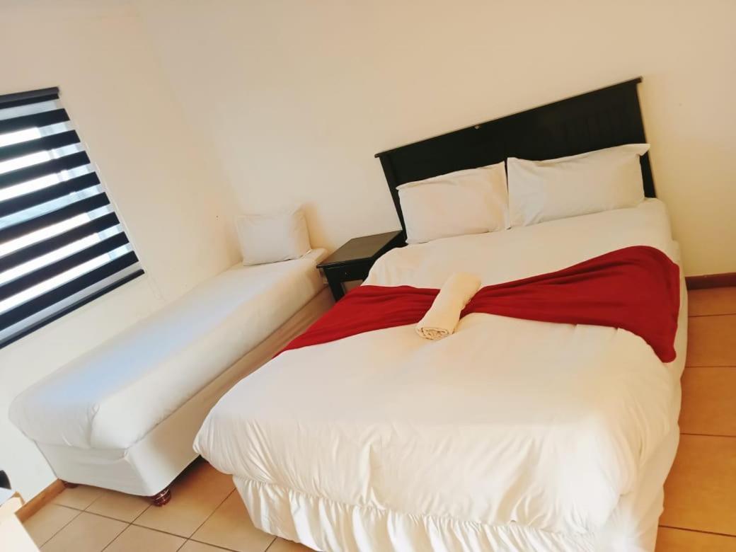 Palm Heaven B&B East London Bagian luar foto