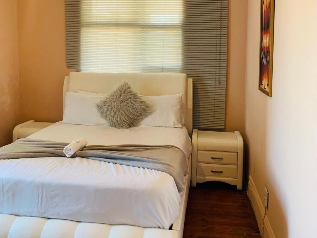 Palm Heaven B&B East London Bagian luar foto